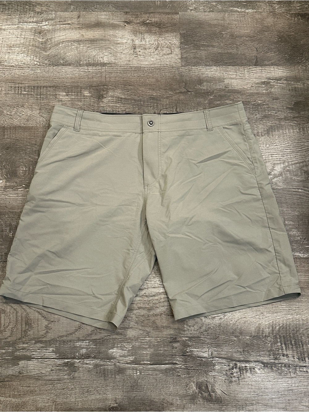 Kuhl Men's Flat-Front Performance Shorts in Light Khaki Size 42